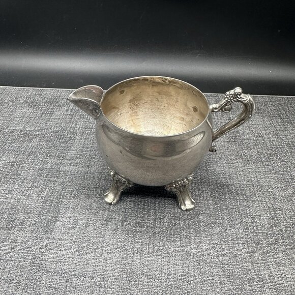 Vtg Creamer Silver-Plated Footed Hong Kong 2.9" Rococo Floral Feet Scroll Handle - Picture 3 of 9